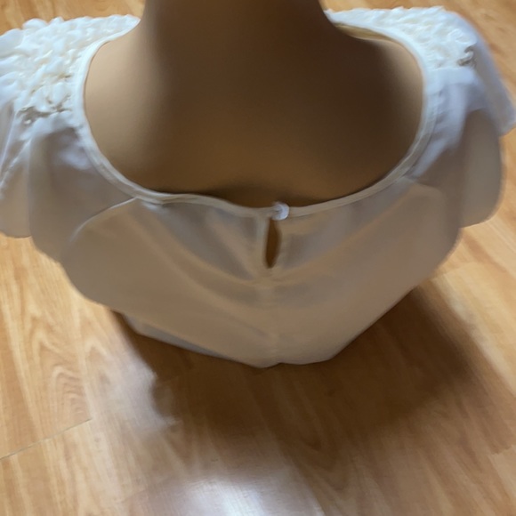 Daniel Rainn  Size M Cream color Cap sleeves - Picture 4 of 8